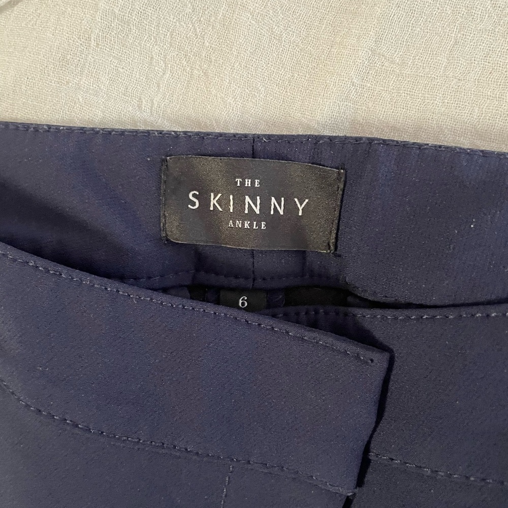 White House Black Market The Skinny pant - Picture 3 of 5